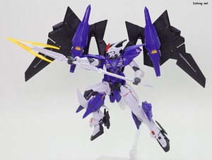Club G Gundam Griepe - 빔 랜서 포즈. 두손으로 잡는 자세가 잘 구현되네요. (1/3)