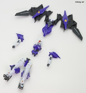 Club G Gundam Griepe - 변형을 위해 먼저 위와 같이 분해합니다.