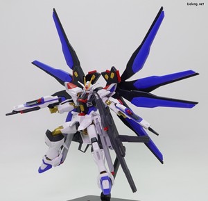 Club G Strike Freedom Gundam Type 2 & Wing of Light Effect Set - 날개를 펼친 포즈들 (4/5)