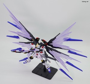 Club G Strike Freedom Gundam Type 2 & Wing of Light Effect Set - 빛의 날개를 사출 상태로 만든 포즈 (3/4)