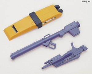 HG 1/144 Dガンダムセカンド - セカンド用に新たに追加されたシールド、バズーカ、コネクテッド・ビームライフル。