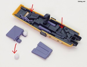 HG 1/144 Dガンダムセカンド - シールド内部にマグネット・アンカーとリベットガンを収納したり、大型トリモチ弾／ダミーを分離するギミックはD ガンダム ファーストと同じです。