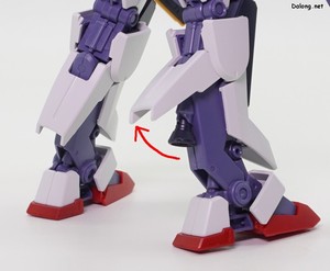 HG 1/144 Dガンダムセカンド - ふくらはぎ後部のバーニアカバーのオープン。