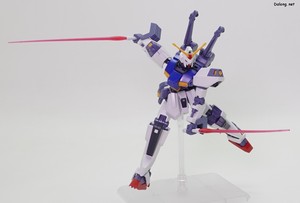 HG 1/144 Dガンダムセカンド - ビームサーベル ポーズ（1/4）