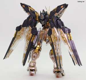Club G Strike Freedom Gundam [Mechanical Clear] - 다양한 각도에서 본 모습 (2/6)