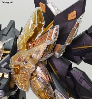 Club G Strike Freedom Gundam [Mechanical Clear] - 콕핏 해치 및 스커트/어깨의 전개 기믹 다만 장갑이 투명하다보니, 전개를 통해 프레임이 노출되는 효과가 덜합니다. (3/3)