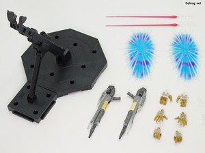 Club G Strike Freedom Gundam [Mechanical Clear] - 악세사리 구성 및 가동성도 기존과 동일합니다. (1/2)