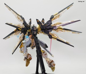 Club G Strike Freedom Gundam [Mechanical Clear] - 빔사벨 + 빔 실드 포즈 (3/3)