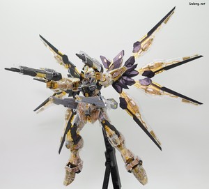 Club G Strike Freedom Gundam [Mechanical Clear] - 빔라이플 + 레일포 전탄발사 포즈 (1/3)