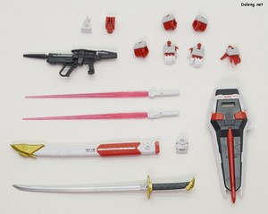 Club G Gundam Astray Red Dragon - 기존의 무장과 악세사리도 그대로 제공됩니다.