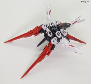 Club G Gundam Astray Red Dragon - RG로는 처음 나온 플라이트 유닛. HG와는 확연히 다르며, MG를 축소한 듯한 디자인입니다. (1/2)