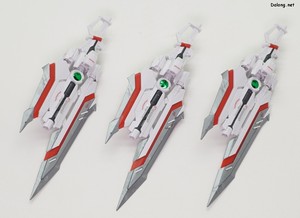 Club G Gundam Astray Red Dragon - 거치형태의 칼레드불프.