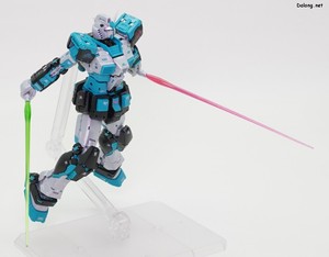 Club G RX-78-2 Gundam Ver. 2.0 [Hatsune Miku Ver.] - 2가지 색의 빔사벨을 적용해본 모습 (1/2)