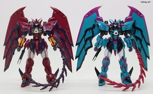 RG Gundam Epyon -APEX LEGENDS(TM) Alter Ver.- - Together with the standard RG Gundam Epyon.