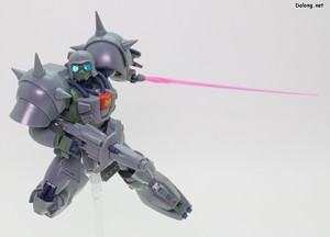 RE/100 1/100 デナン・ゾン - ビームサーベルポーズ（1/3）