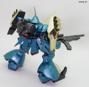 RE/100 1/100 ヤクト・ドーガ (ギュネイ・ガス機) [スペシャルコーティング] - ビームサーベルポーズ (2/2)