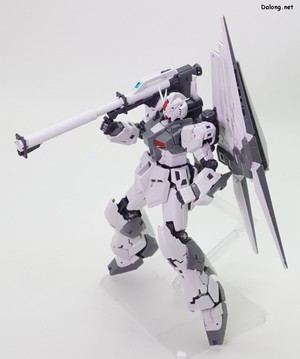 Side-F Nu Gundam (First Lot Color Ver.) - 바주카 포즈 (1/2)