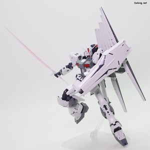 Side-F Nu Gundam (First Lot Color Ver.) - 빔사벨 포즈 (1/3)