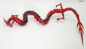 Figurerise Standard Slifer The Sky Dragon - 다 연결한 상태에서 줄자로 재보니 80cm정도 됩니다. 따만 일자로 펼 수 없는 구조라서, 실제 최대 길이는 50cm정도 됩니다.