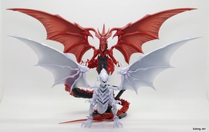 Figurerise Standard Slifer The Sky Dragon - 피겨라이즈 스탠다드 푸른 눈의 백룡과 함께. 덩치는 천공룡이 훨씬 크지만, 날개폭은 비슷하네요.