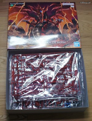 Figurerise Standard Slifer The Sky Dragon - Box Open