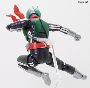 Figurerise Standard Masked Rider 1 - 날라차기 포즈. 다른 킷은 이 포즈를 자연스럽게 구현하기 힘들었는데.. 이 친구는 아주 쉽네요. (3/3)