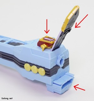 Figurerise Standard Magnagarurumon - First, transform the back section of the Sniper Phantom as shown, then attach the Kaisergreymon parts. (2