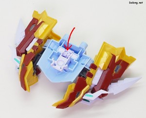 Figurerise Standard Magnagarurumon - Combine the Kaisergreymon armor pieces as shown, then attach them to the flight unit parts. (2/2)