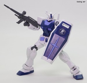 엔트리 그레이드 RX-78-2 건담 [건담베이스 컬러] - 포즈 1 (1/2)