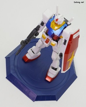 HGUC RX-78-2 Gundam [Metalic Gloss Injection] - Various angles (3/6)