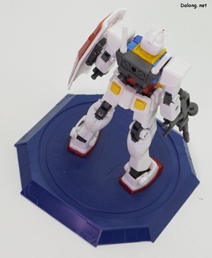 HGUC RX-78-2 Gundam [Metalic Gloss Injection] - Various angles (4/6)