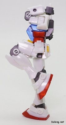 HGUC RX-78-2 Gundam [Metalic Gloss Injection] - Weapons and articulation are the same as the standard release. (2/2)