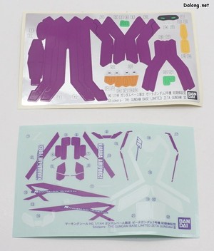 HGUC 제타건담 3호기 초기검증형 - 기존의 스티커에 3호기 전용 씰이 추가되었습니다.
