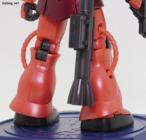 HG Char Aznable's Zaku II [Metalic] - Detail shots (4/4)