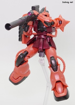 HG Char Aznable's Zaku II [Metalic] - Bazooka pose (1/3)