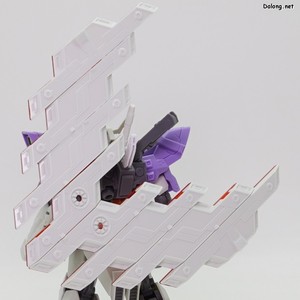 HG 1/144 ガンダムベース限定 ムーンガンダム (ロング・ライフル装備) - 各部アップ (2/4)