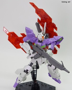 HG 1/144 ガンダムベース限定 ムーンガンダム (ロング・ライフル装備) - ロング・ライフルポーズ (1/4)