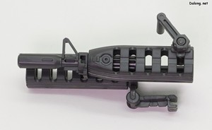 Gundam Base Gundam FSD (with Prototype Long-Range Beam Rifle) - 총열을 분리하여 위와 같이 접은 형태로 재조합할 수 있는데요. (2/2)