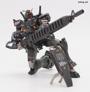 Gundam Base Gundam FSD (with Prototype Long-Range Beam Rifle) - 실드를 받침대로 사용한 롱 레인지 빔라이플 사격 포즈 (2/3)