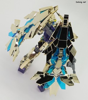 HGUC 유니콘 건담 3호기 페넥스 (디스트로이 모드) 골드 & 실버 세트 - 다양한 각도에서 본 HGUC 페넥스 골드 코팅 (4/6)