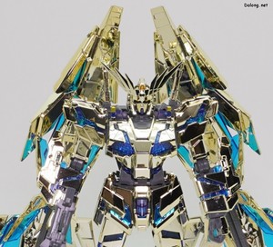 HGUC 유니콘 건담 3호기 페넥스 (디스트로이 모드) 골드 & 실버 세트 - 골드 코팅 부분 상세샷 (1/4)