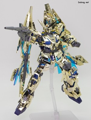 HGUC 유니콘 건담 3호기 페넥스 (디스트로이 모드) 골드 & 실버 세트 - 골드 코팅 액션 포즈 (1/4)
