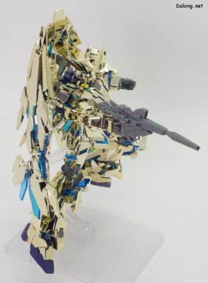 HGUC 유니콘 건담 3호기 페넥스 (디스트로이 모드) 골드 & 실버 세트 - 골드 코팅 액션 포즈 (3/4)