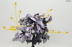 Gundam Base Xi Gundam / Pelelope Funnel Missile Effect Set - 하단부 이펙트 파츠를 수평으로 배치하고 HGUC 아류제우스 플라이트 폼에 적용한 모습. 옆으로 넓게 퍼지게 만드는게