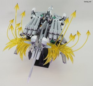 Gundam Base Xi Gundam / Pelelope Funnel Missile Effect Set - 하단부 이펙트 파츠를 수평으로 배치하고 HGUC 아류제우스 플라이트 폼에 적용한 모습. 옆으로 넓게 퍼지게 만드는게