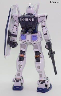 MG RX-78-2 Gundam Ver.3.0 [Gundambase Color] - Various angles (2/6)