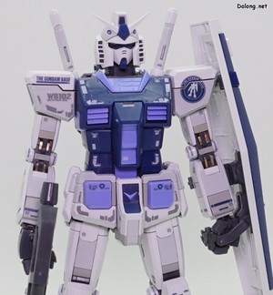 MG RX-78-2 Gundam Ver.3.0 [Gundambase Color] - Detail shots (1/4)