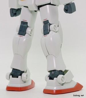 MG RX-78-2 Gundam (Perfect Gundam Ver.)[Anime color] - Detail shots (4/4)