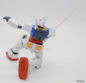 MG RX-78-2 Gundam (Perfect Gundam Ver.)[Anime color] - Kneeling beam saber pose (3/3)