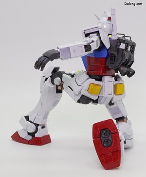 MG RX-78-2 Gundam Ver.3.0 [Titanium Finish] - Beam saber pose (3/3)